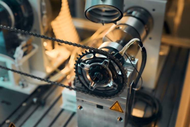 Výrobní linka v závodě ZF Staré Boleslavi