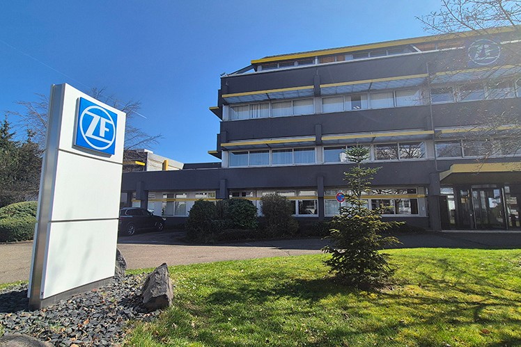 Foto eines ZF-Firmengebäudes in Koblenz