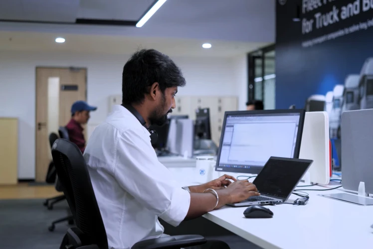 Are you a student or a graduate? Kickstart your career with ZF!