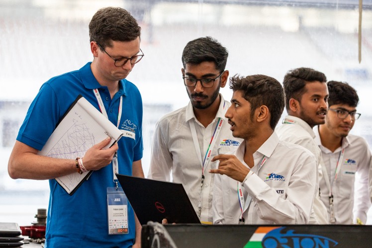 Start your career at ZF