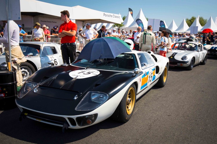 GT 40’s at race start in Le Mans Classique