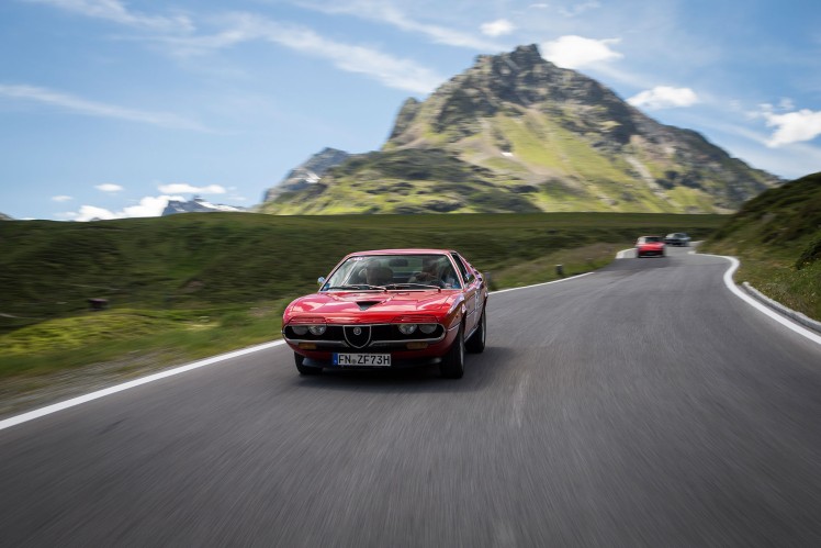 Alfa Romeo Montreal while driving