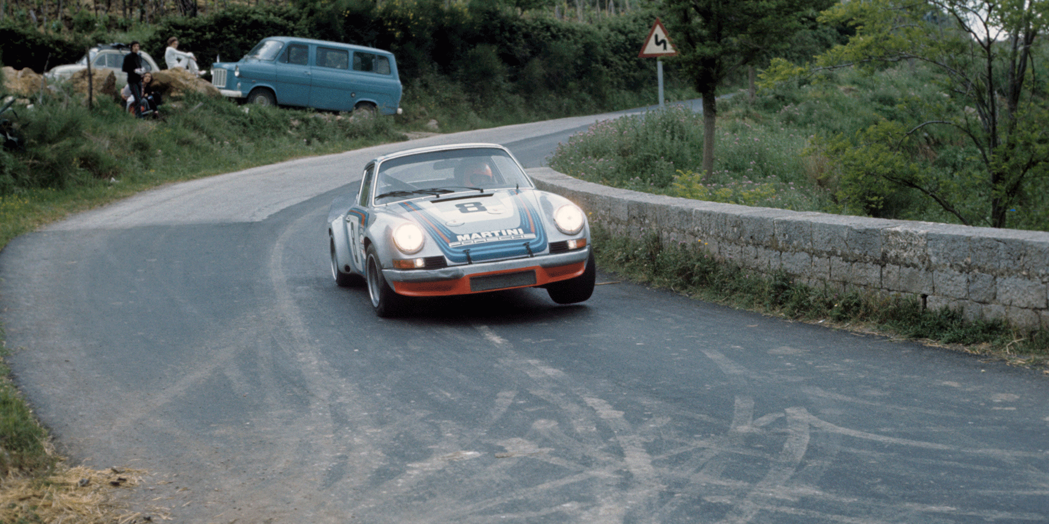 Zur Gewichtsverminderung hatte man Kunststoff- und Leichtmetallteile verwendet 