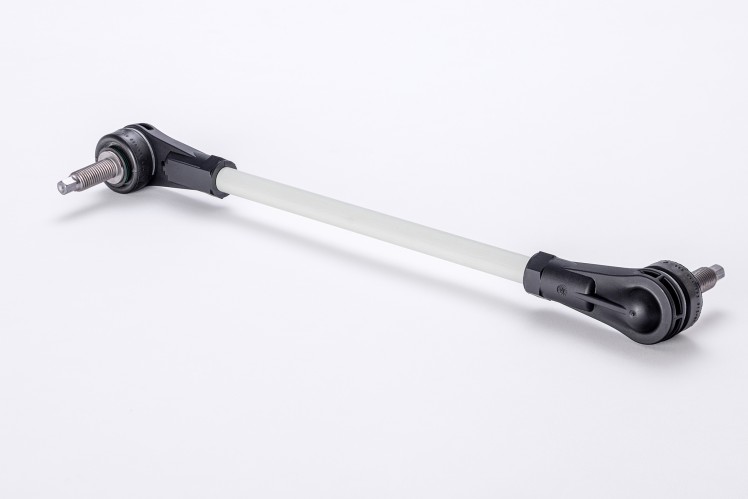 Stabilisatoranbindung mit den beiden Enden aus Recycling-Kunststoff