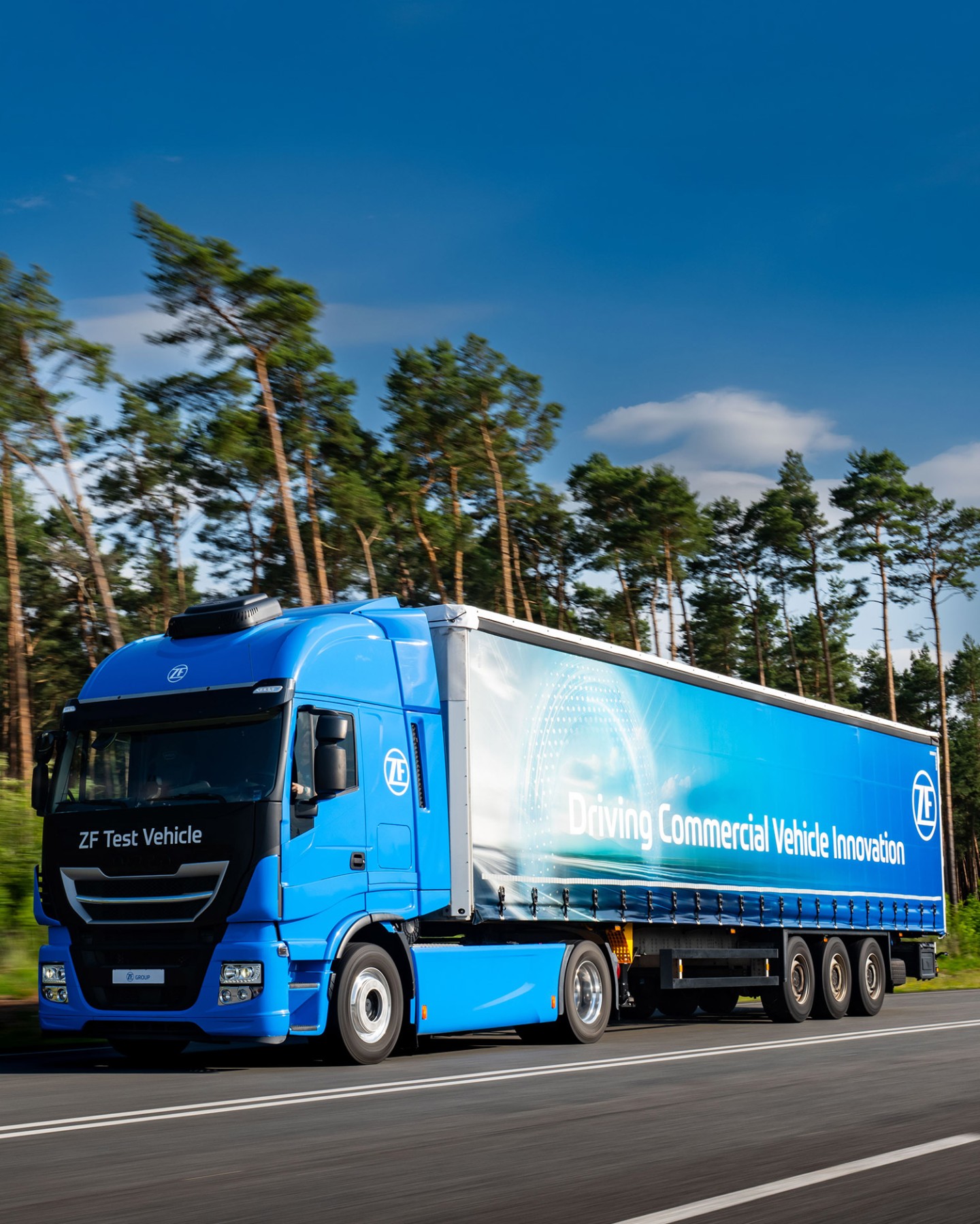 ZF test vehicle TraXon 2 Haybrid
