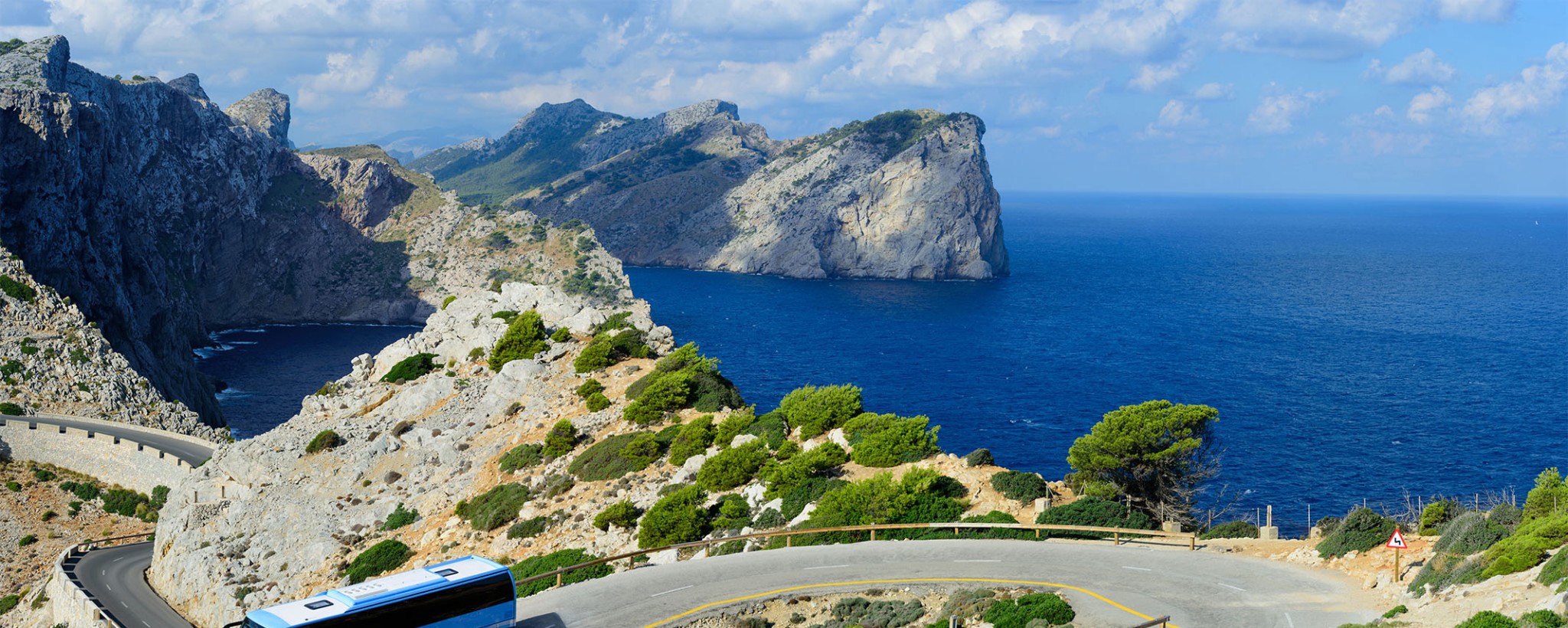 commercial-vehicles-solutions-fleet-management