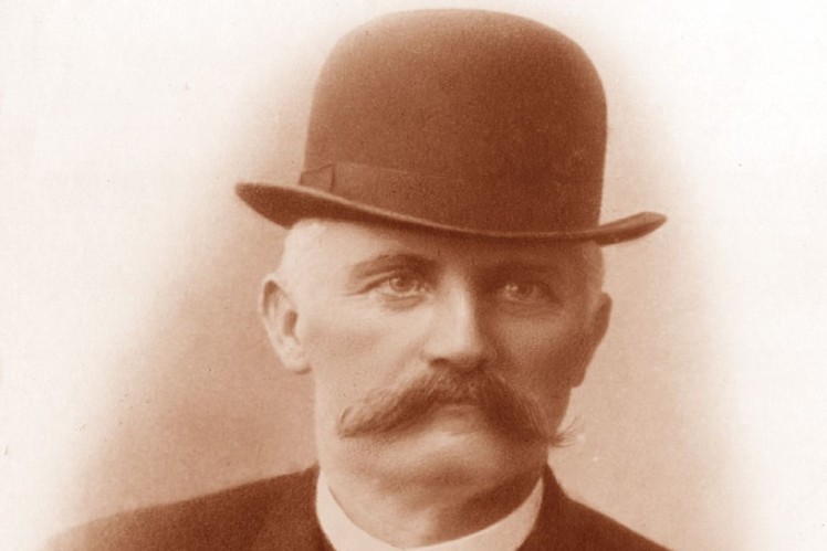Historical portrait photo of Max Lohmann.