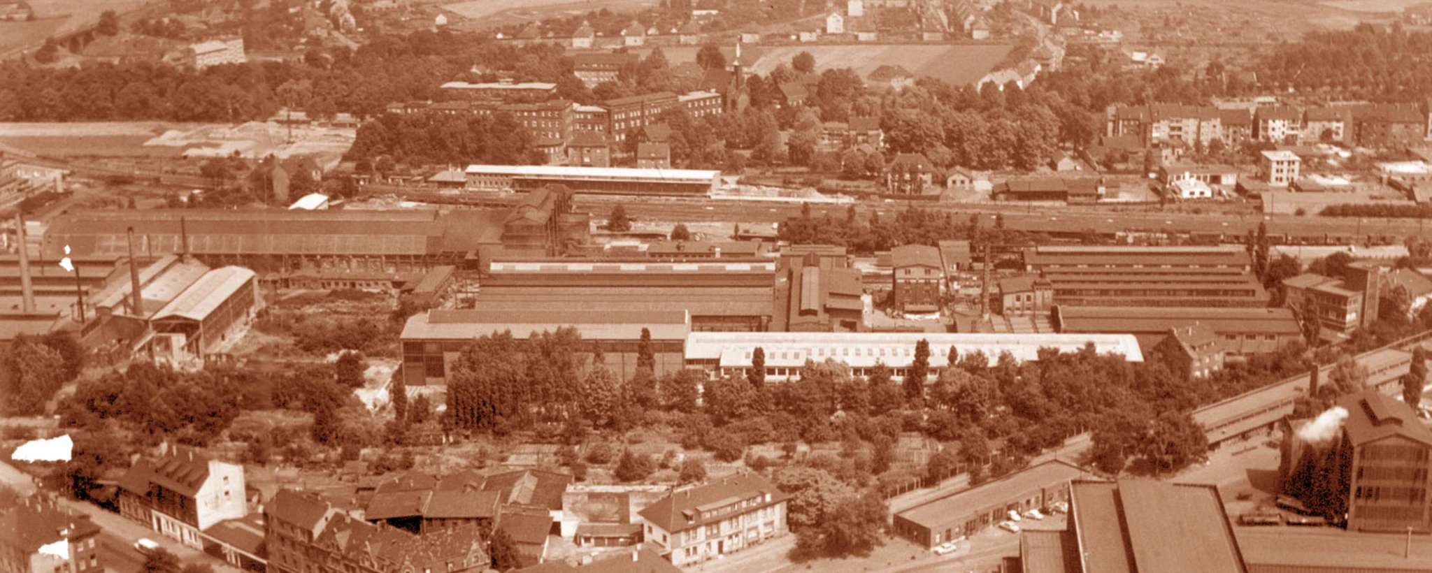 Historische Luftaufnahme vom Werksgelände aus 1958.