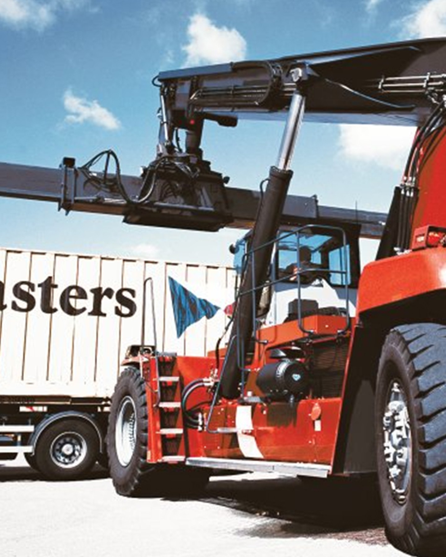 diesel/gas forklift with ZF transmission and axle