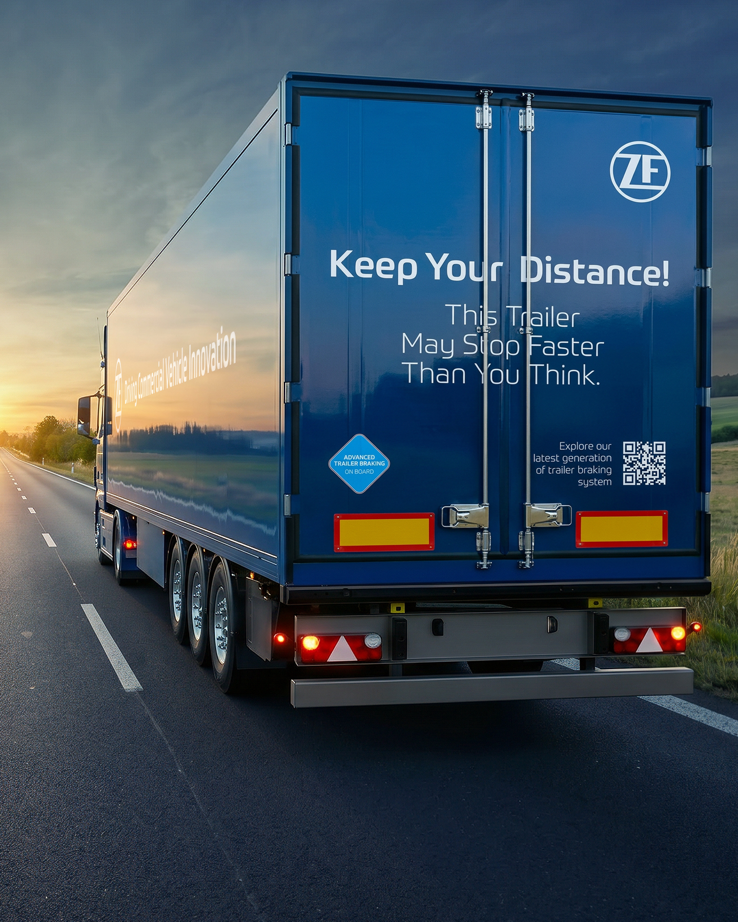 Pictire of the back of the trailer dirving on the road