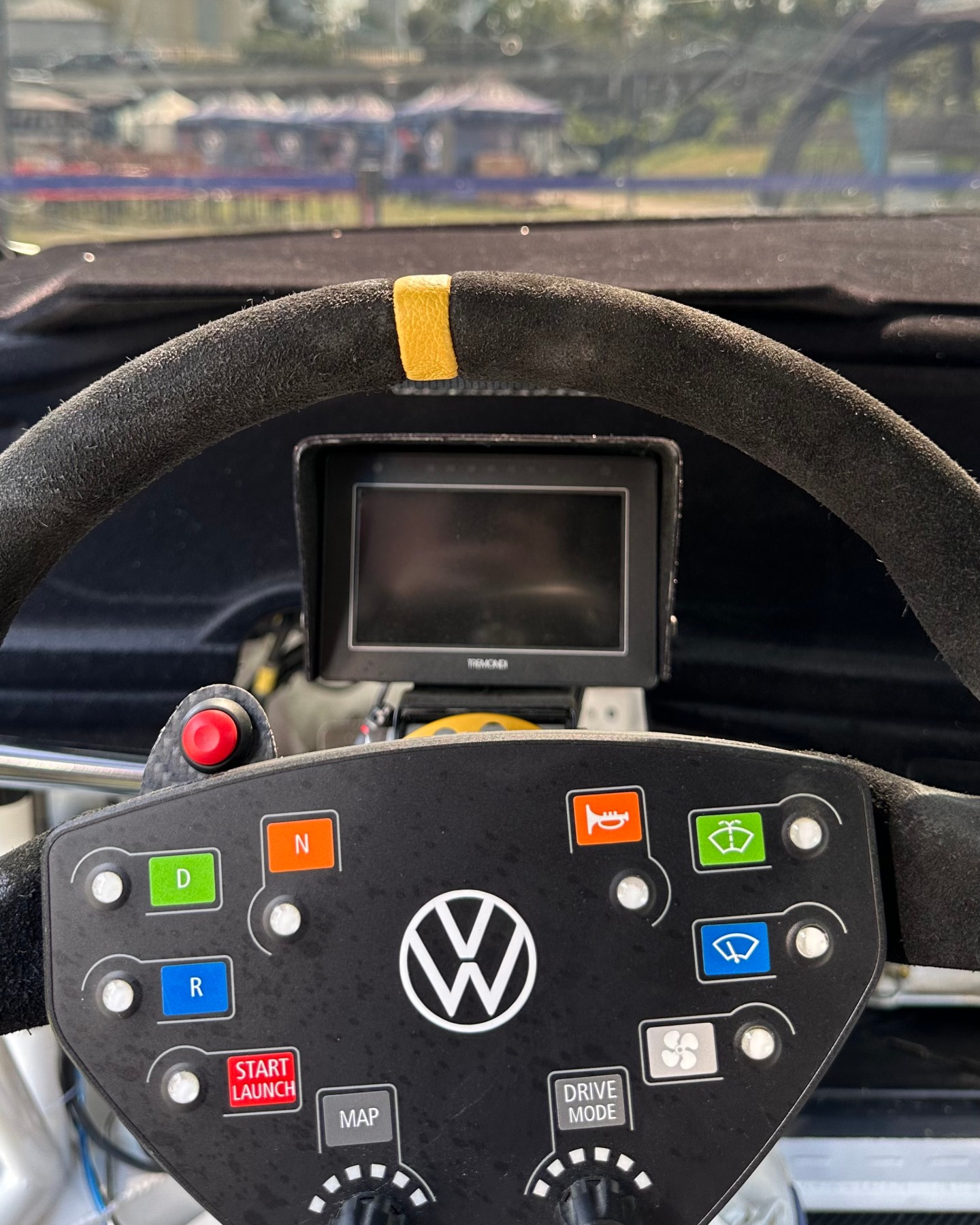 Volkswagen steering wheel buttons for controls like gears and wipers
