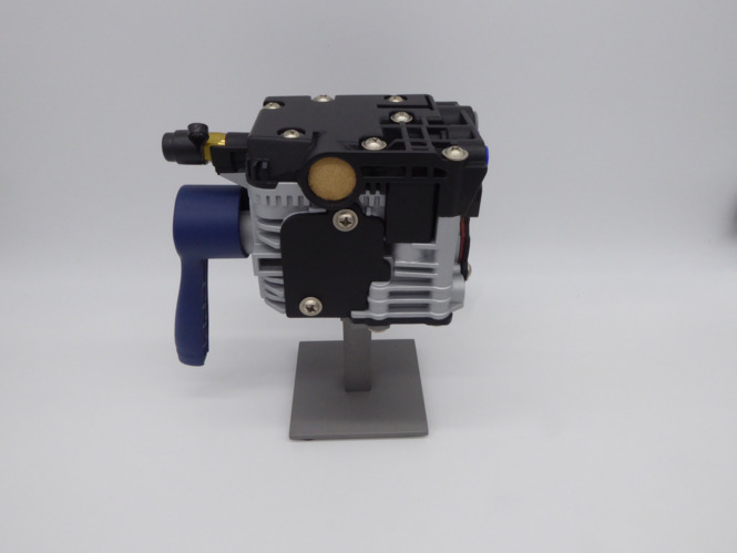 ZF Exponat OptiLevel eTASC compact 01 UN Trailer