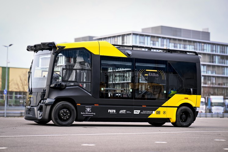 Black and yellow RABus shuttle