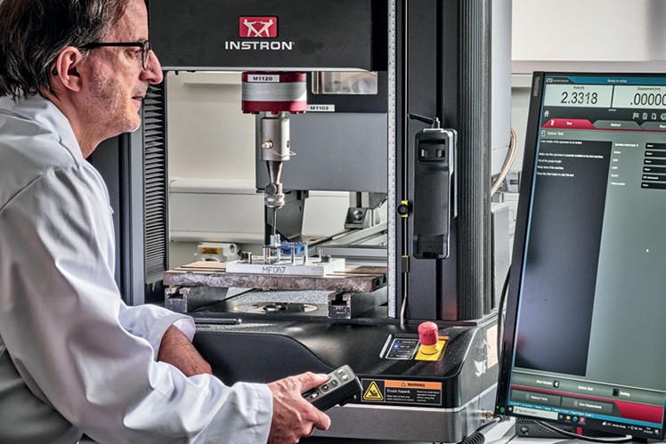 Material Analysis in Laboratory